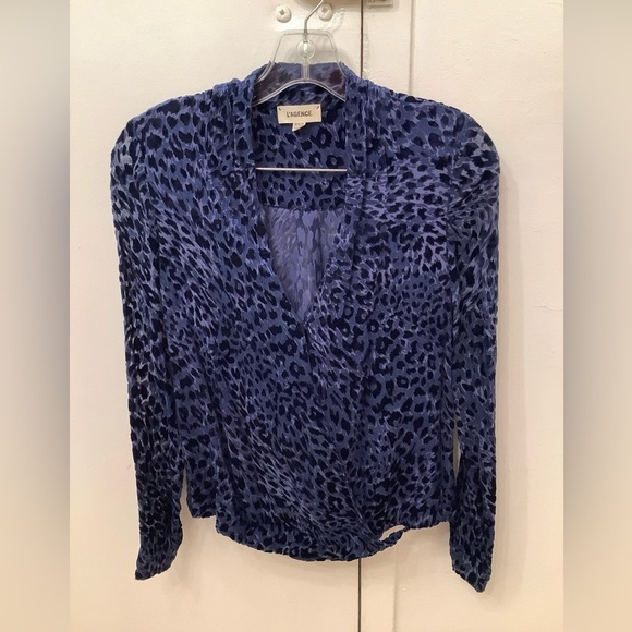 L'Agence Lydia Navy Drape Leopard Velvet Burnout Wrap Blouse Women’s Size XS/T - Picture 4 of 7